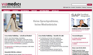 Website-Screenshot mit Frau im Mantel, Textfeld und Logos, digitale Medien, weißer Hintergrund